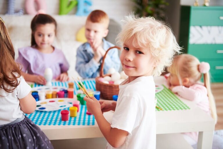 Trening funkcji słuchowo-językowych w przedszkolu i szkole