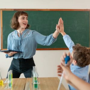 Szkoła wspólnych celów: jak tworzyć zaangażowaną społeczność