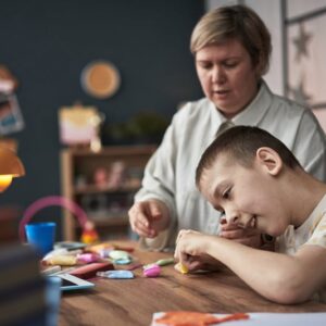 Praca z dziećmi ze specjalnymi potrzebami edukacyjnymi w przedszkolu i szkole