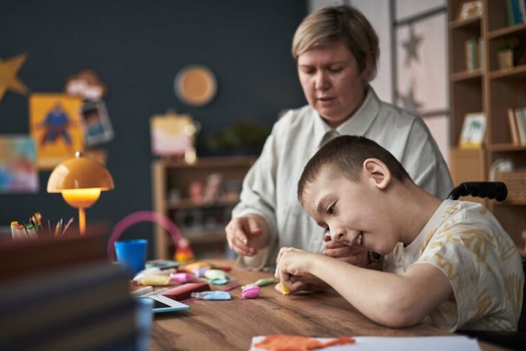 Praca z dziećmi ze specjalnymi potrzebami edukacyjnymi w przedszkolu i szkole