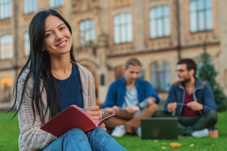 Mindset wzrostu w edukacji – jak uczyć dzieci wiary w swoje możliwości i wytrwałości w nauce