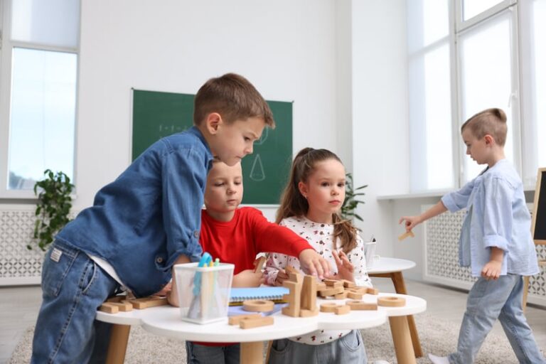 Jak poskromić złośnika w szkole i przedszkolu?